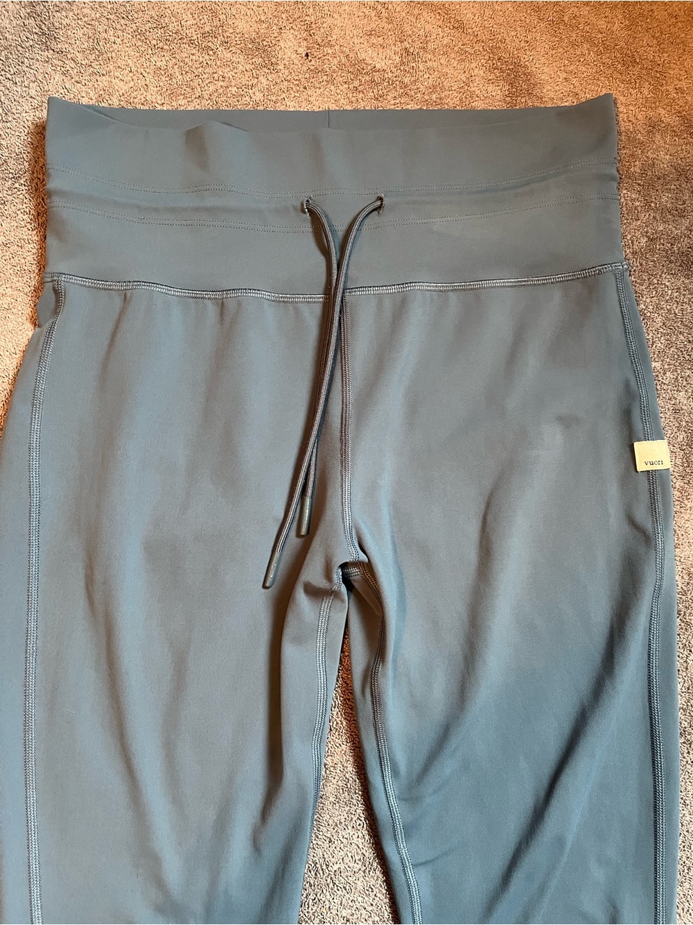 Vuori Daily Legging Drawstring light blue size large woman’s